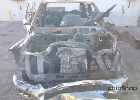 2021 Ram 1500 Big Horn 4X4 5'7 Box из США, поврежденный, VIN 1C6SRFFT3MN773600